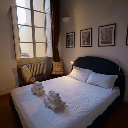 Lovely & Quite One Bedroom Near Piazza Santo Spirito Florence Exterior photo