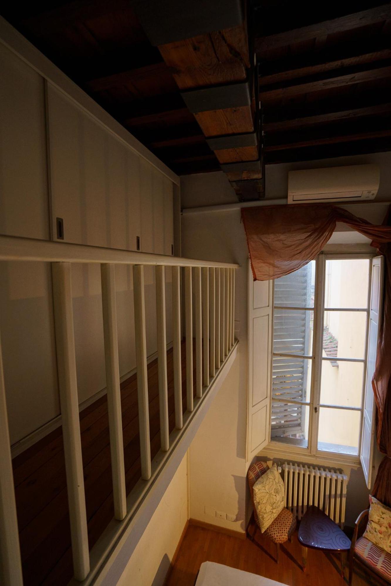 Lovely & Quite One Bedroom Near Piazza Santo Spirito Apartment Florence