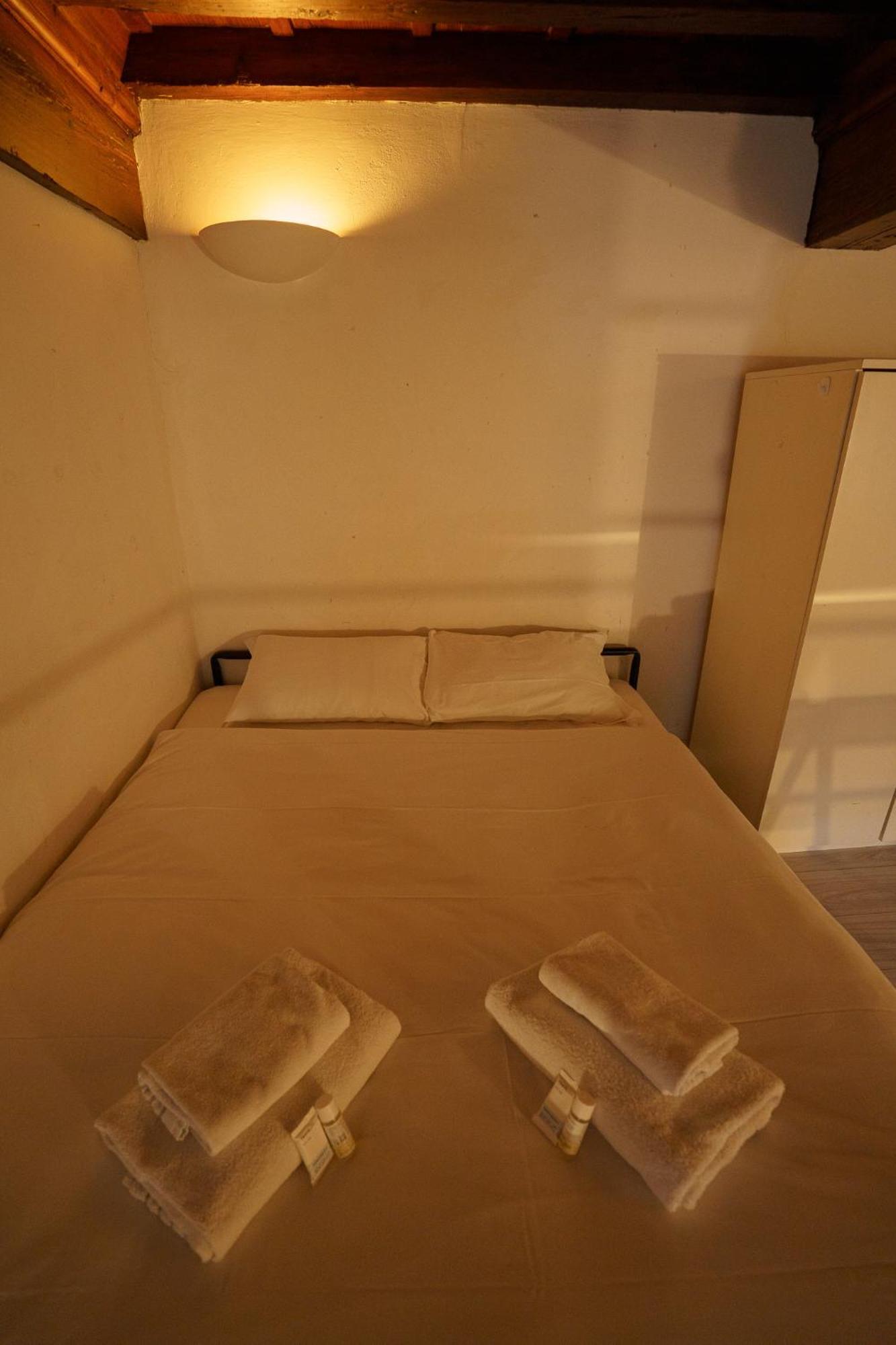 Lovely & Quite One Bedroom Near Piazza Santo Spirito